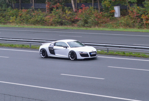 Audi R8 V10