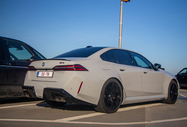 BMW M5 G90