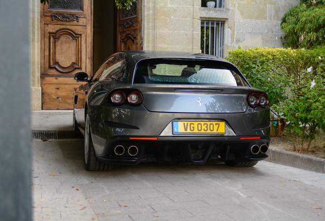 Ferrari GTC4Lusso