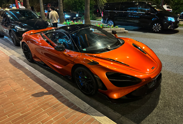 McLaren 765LT
