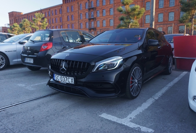 Mercedes-AMG A 45 W176 2015
