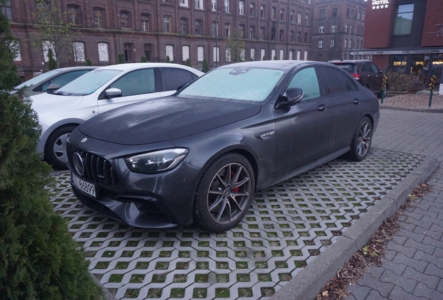 Mercedes-AMG E 63 S W213 2021