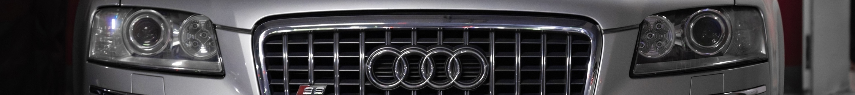 Audi S8 D3