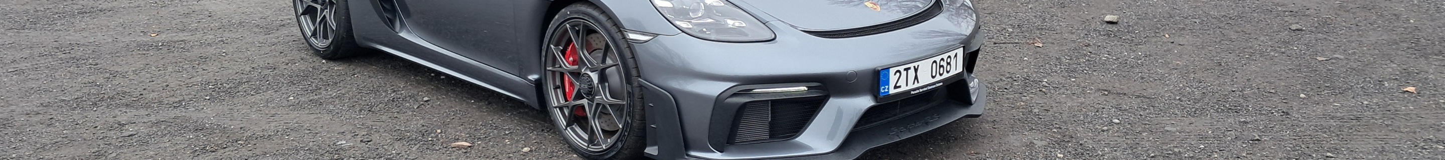 Porsche 718 Spyder RS