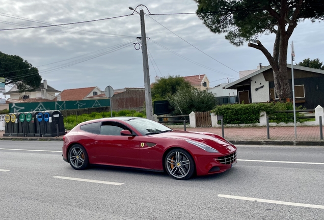 Ferrari FF