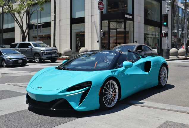 McLaren Artura Spider