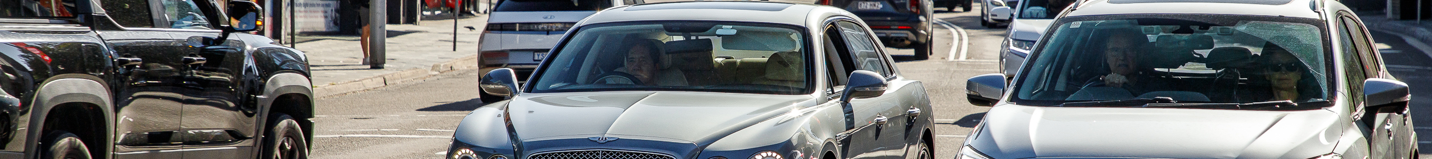 Bentley Flying Spur V8