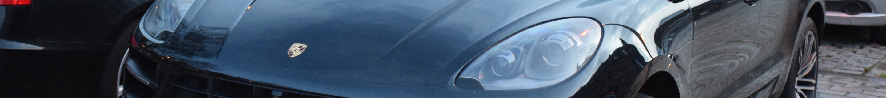 Porsche 95B Macan Turbo MkI