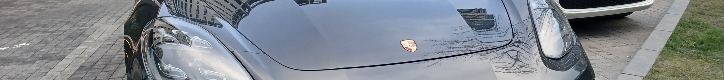 Porsche 971 Panamera Turbo MkI