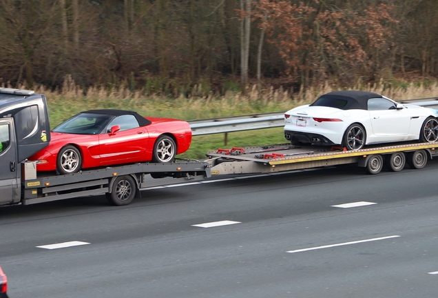 Jaguar F-TYPE S V8 Convertible