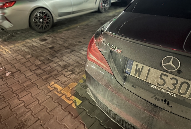 Mercedes-Benz CLA 45 AMG C117