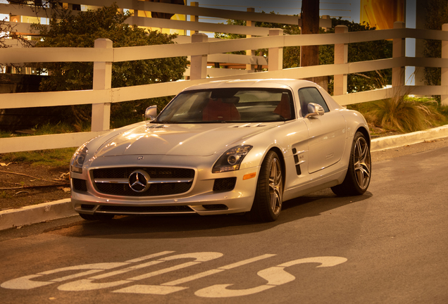 Mercedes-Benz SLS AMG