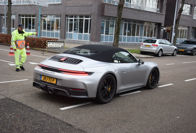 Porsche 992 Carrera 4 GTS Cabriolet MkII