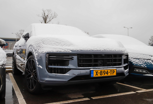 Porsche Cayenne Coupé Turbo E-Hybrid