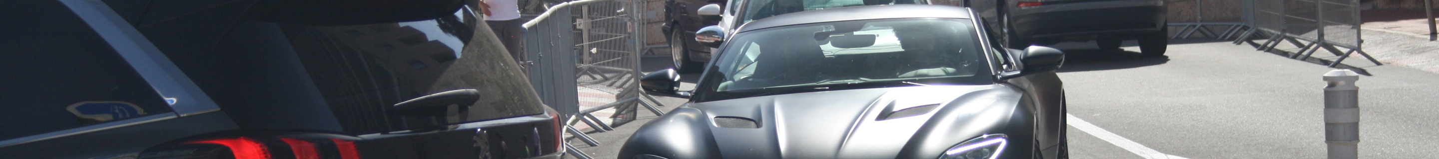 Aston Martin DBS Superleggera