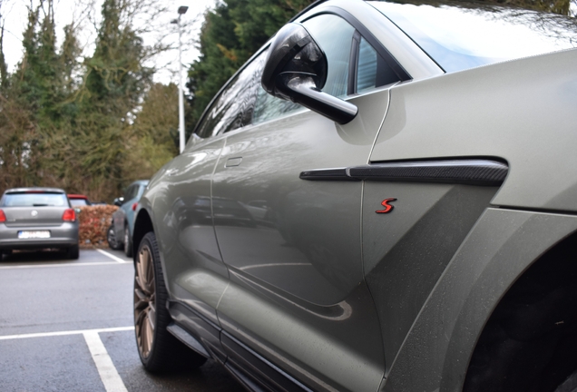 Aston Martin DBX S