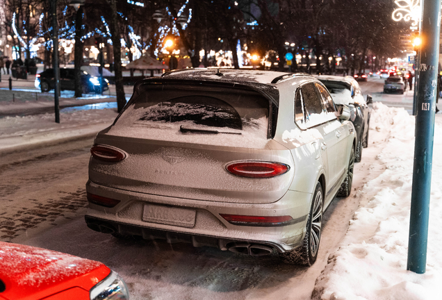 Bentley Bentayga Hybrid 2021