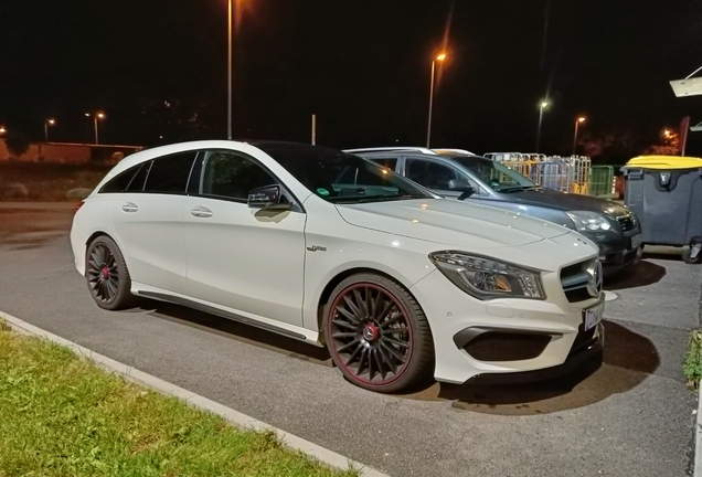 Mercedes-Benz CLA 45 AMG Shooting Brake