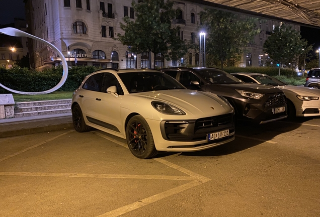 Porsche 95B Macan GTS MkIII