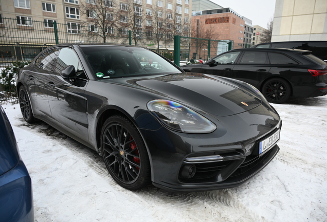 Porsche 971 Panamera Turbo MkI