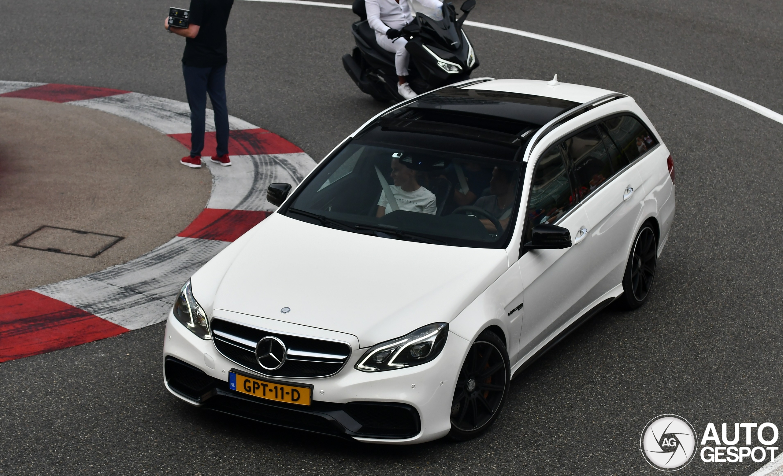 Mercedes-Benz E 63 AMG S212 2013 - 01 February 2026 - Autogespot