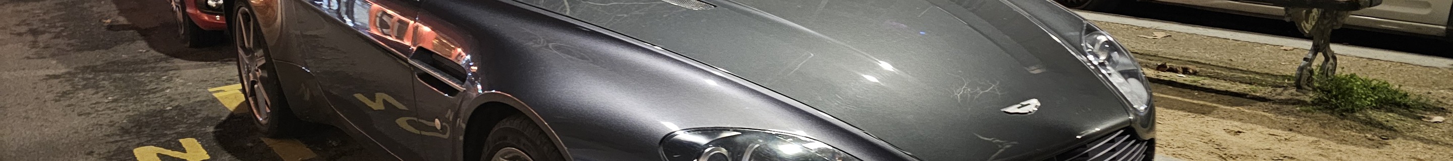 Aston Martin V8 Vantage