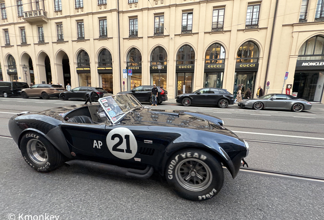 AC Cobra 427