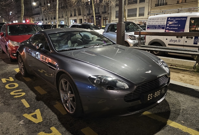 Aston Martin V8 Vantage