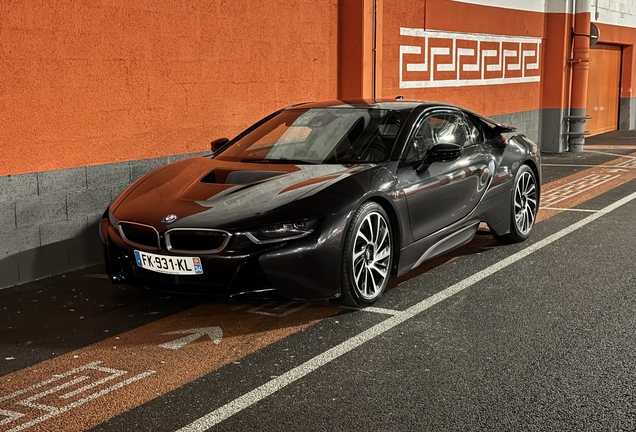 BMW i8