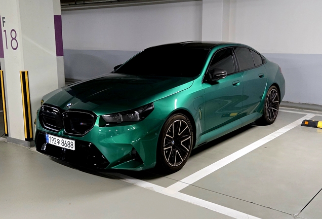 BMW M5 G90