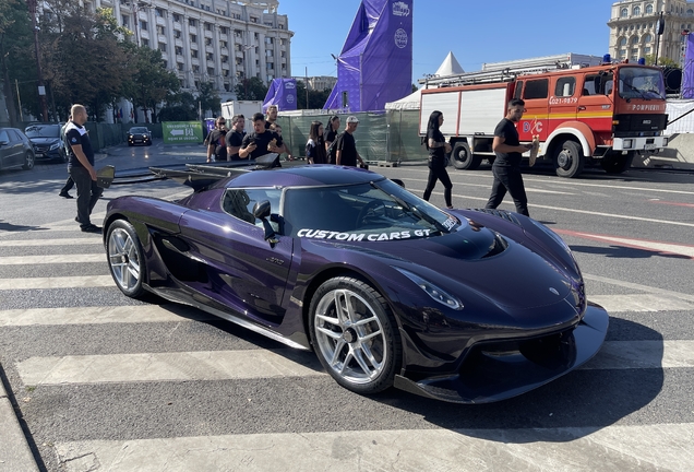 Koenigsegg Jesko Attack