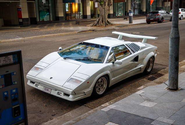 Lamborghini Countach 25th Anniversary