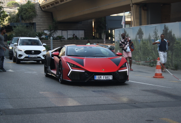 Lamborghini Revuelto