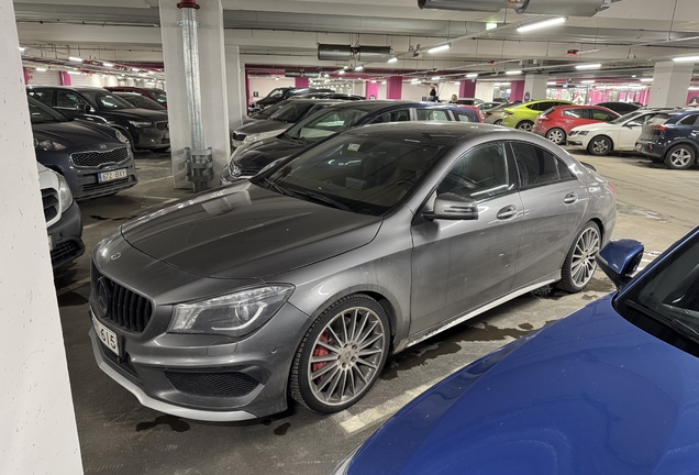 Mercedes-Benz CLA 45 AMG C117