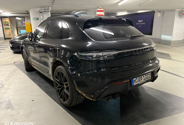 Porsche 95B Macan GTS MkIII