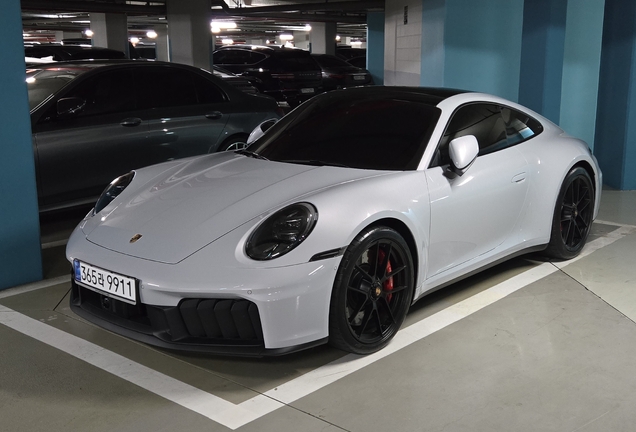 Porsche 992 Carrera 4 GTS MkII