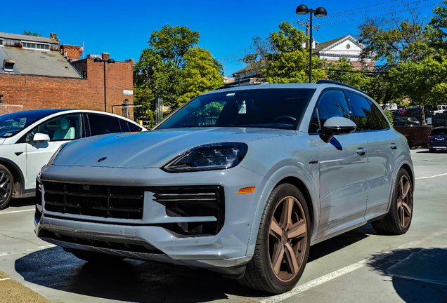 Porsche 9YA Cayenne Turbo E-Hybrid