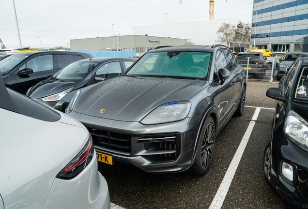 Porsche 9YA Cayenne Turbo E-Hybrid