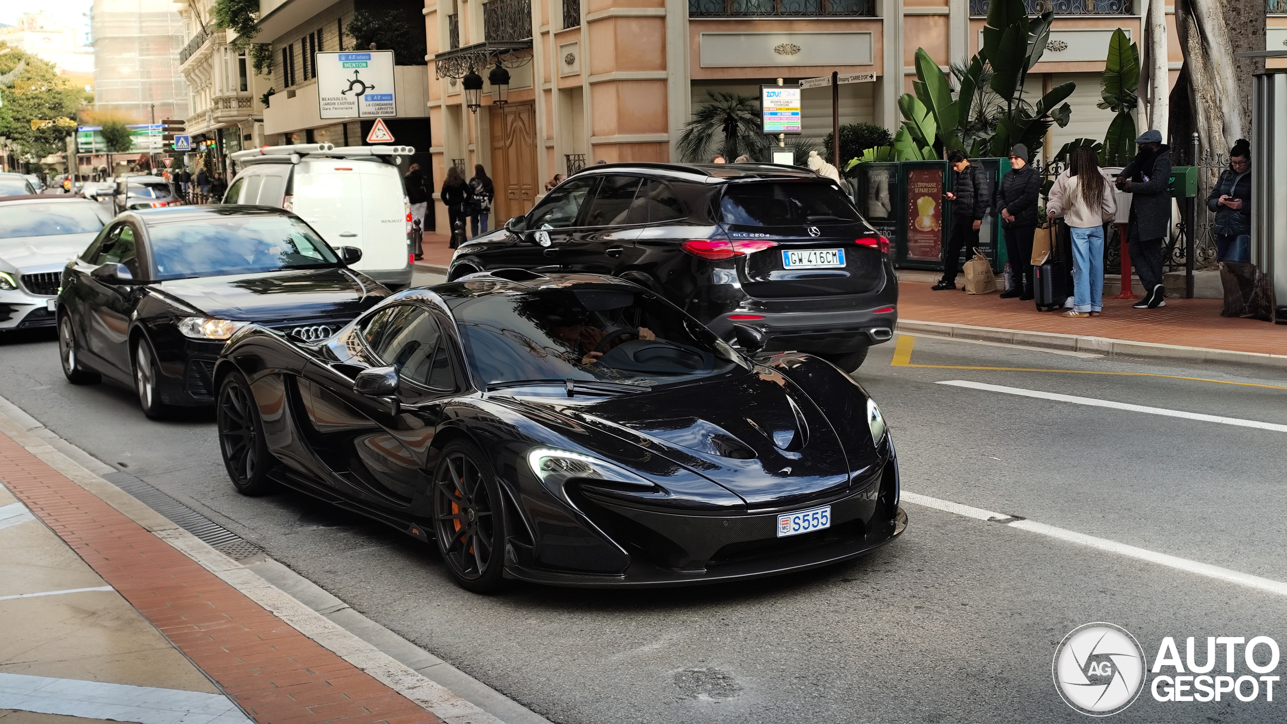 McLaren P1