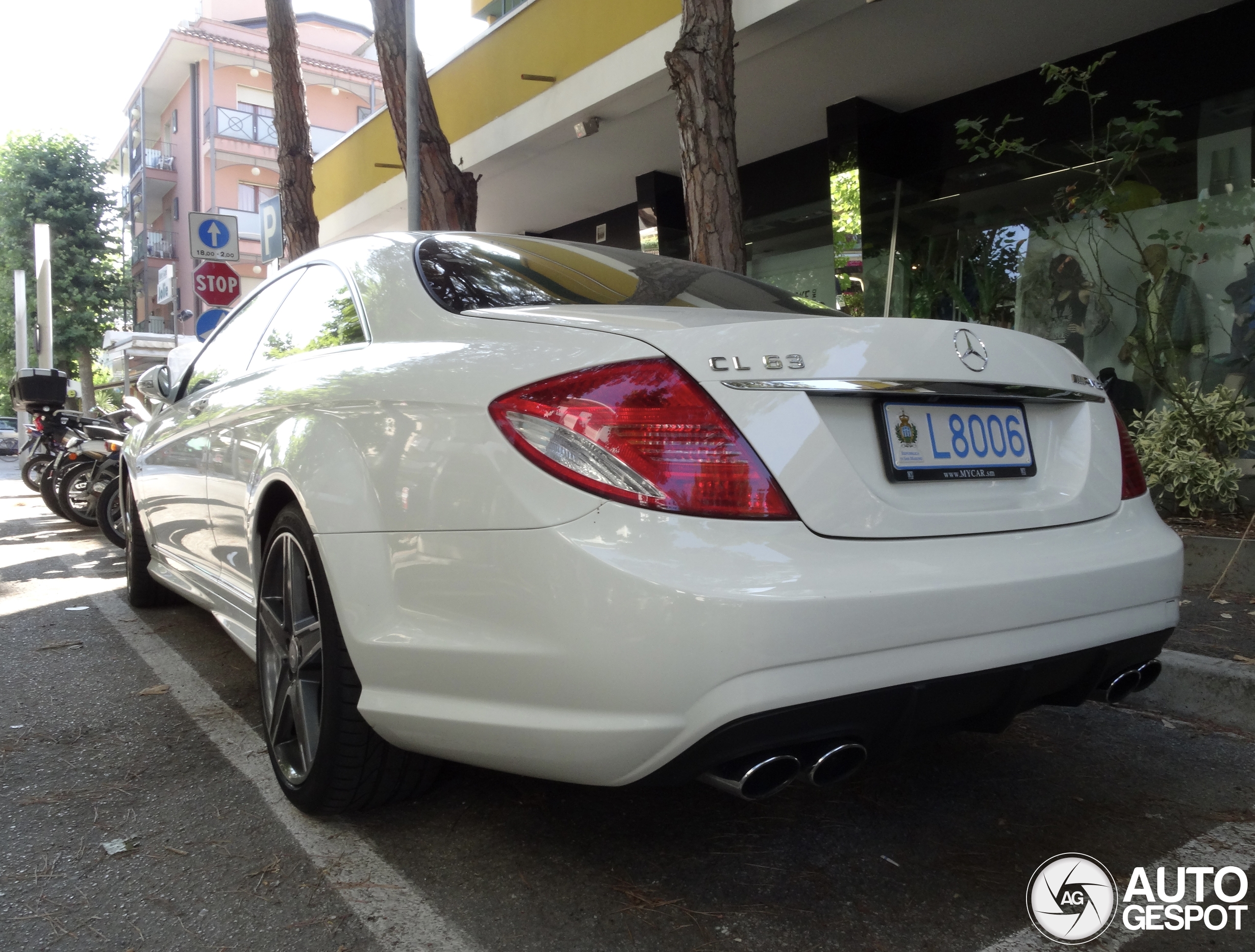 Mercedes-Benz CL 63 AMG C216 2011