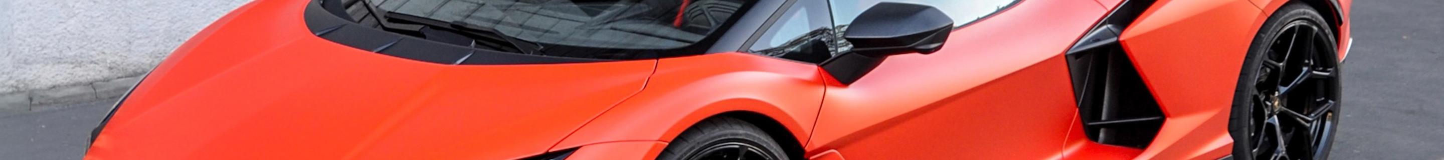 Lamborghini Revuelto