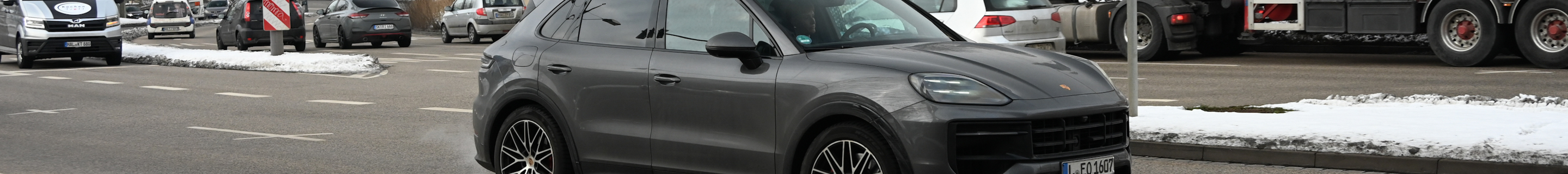 Porsche 9YA Cayenne GTS MkII
