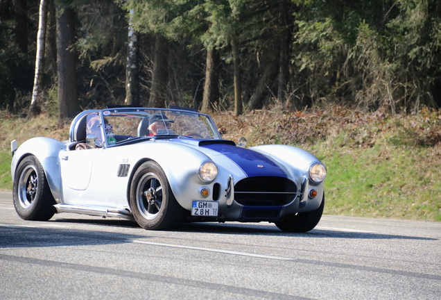 AC Cobra 427