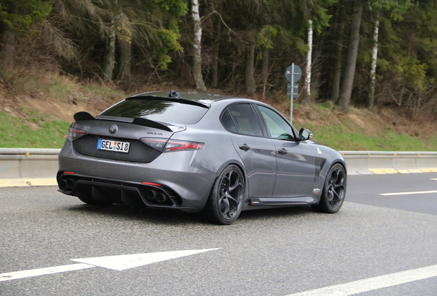 Alfa Romeo Giulia Quadrifoglio