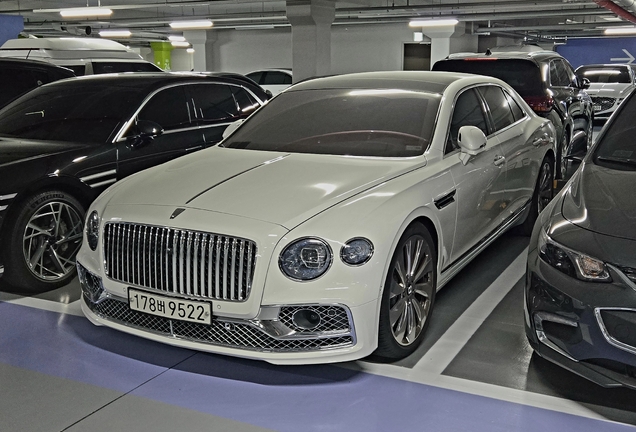 Bentley Flying Spur V8 2021