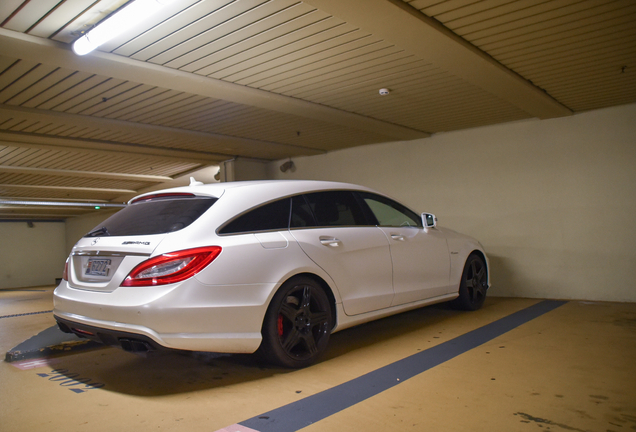 Mercedes-Benz CLS 63 AMG S X218 Shooting Brake