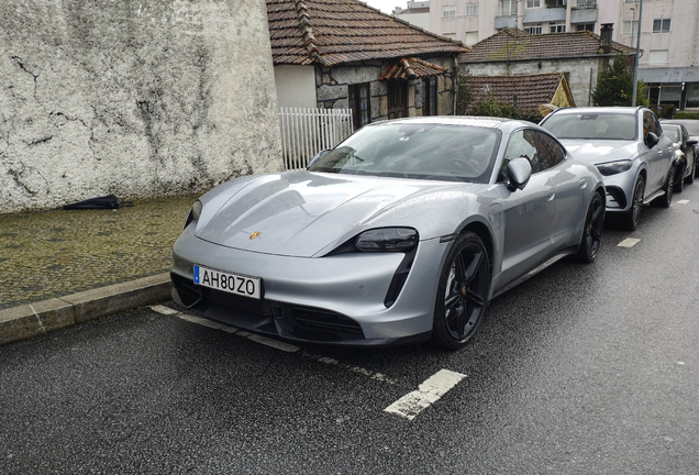 Porsche Taycan Turbo