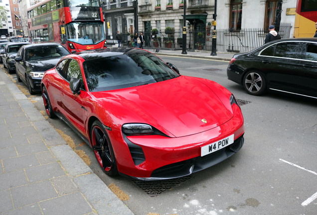 Porsche Taycan Turbo S