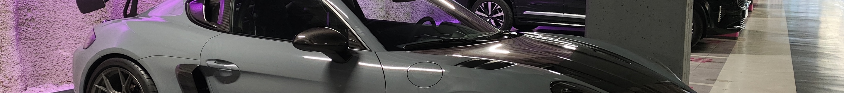 Porsche 718 Cayman GT4 RS Weissach Package