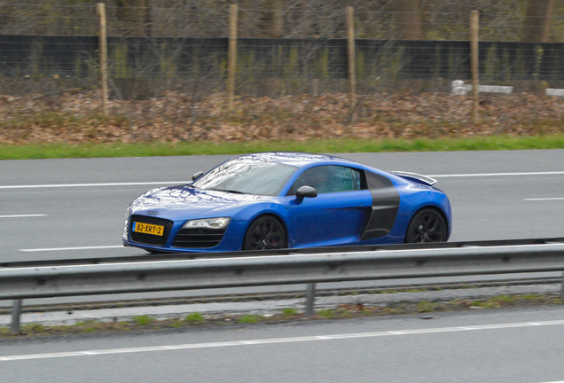 Audi R8 V10
